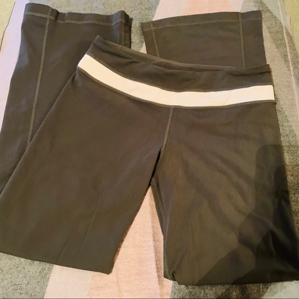 Lululemon | Reversible Groove Flare Yoga | Sz 8